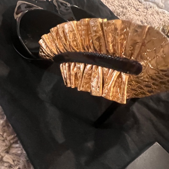 SAINT LAURENT EDIE Slingback Pump Heel Shoe Gold Black Patent-likeNew!originals! - Picture 5 of 8